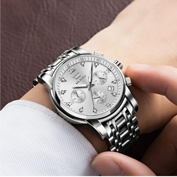 Classic Quartz Wristwatch for Men - Picture 2 of 3